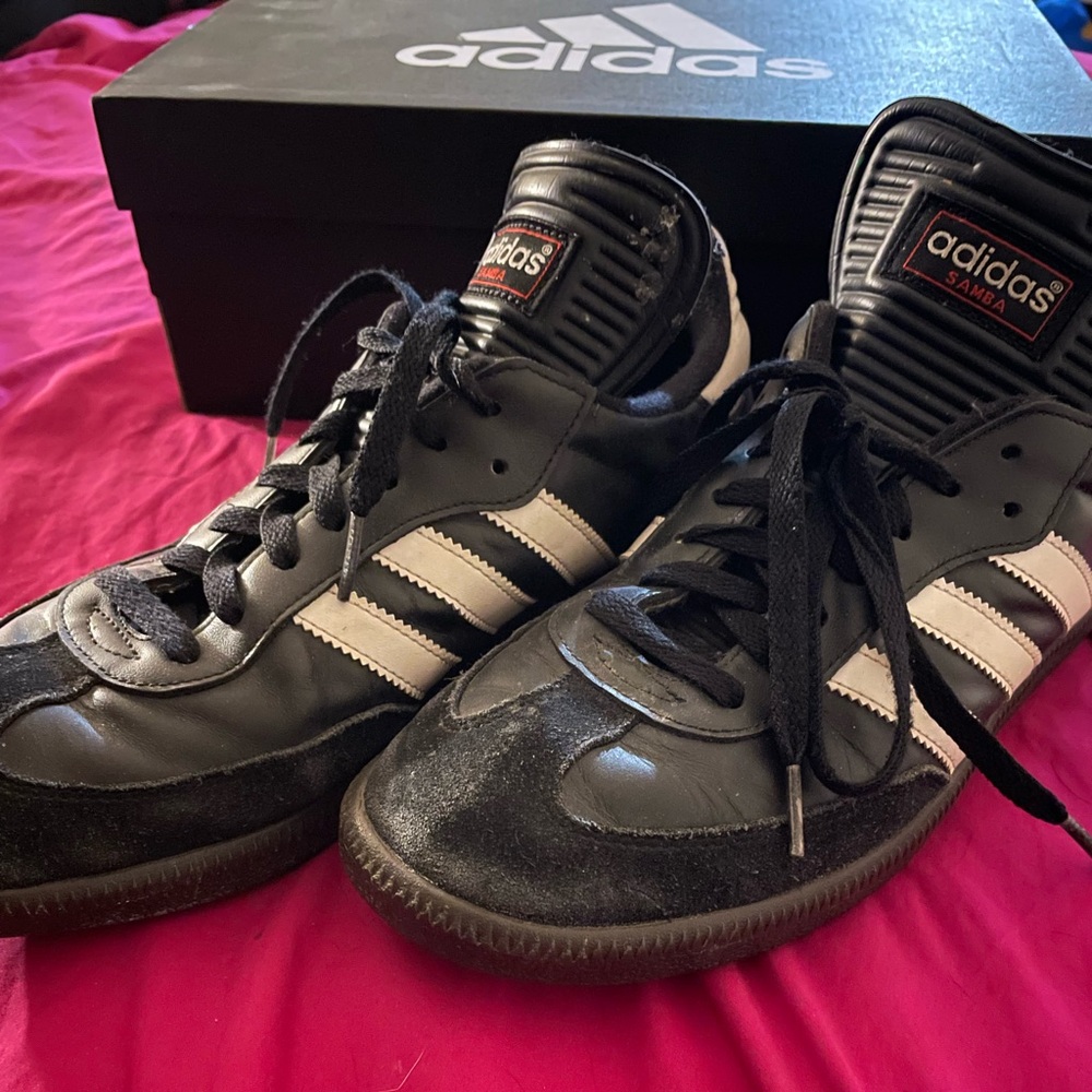 Adidas Samba soccer shoes size 9